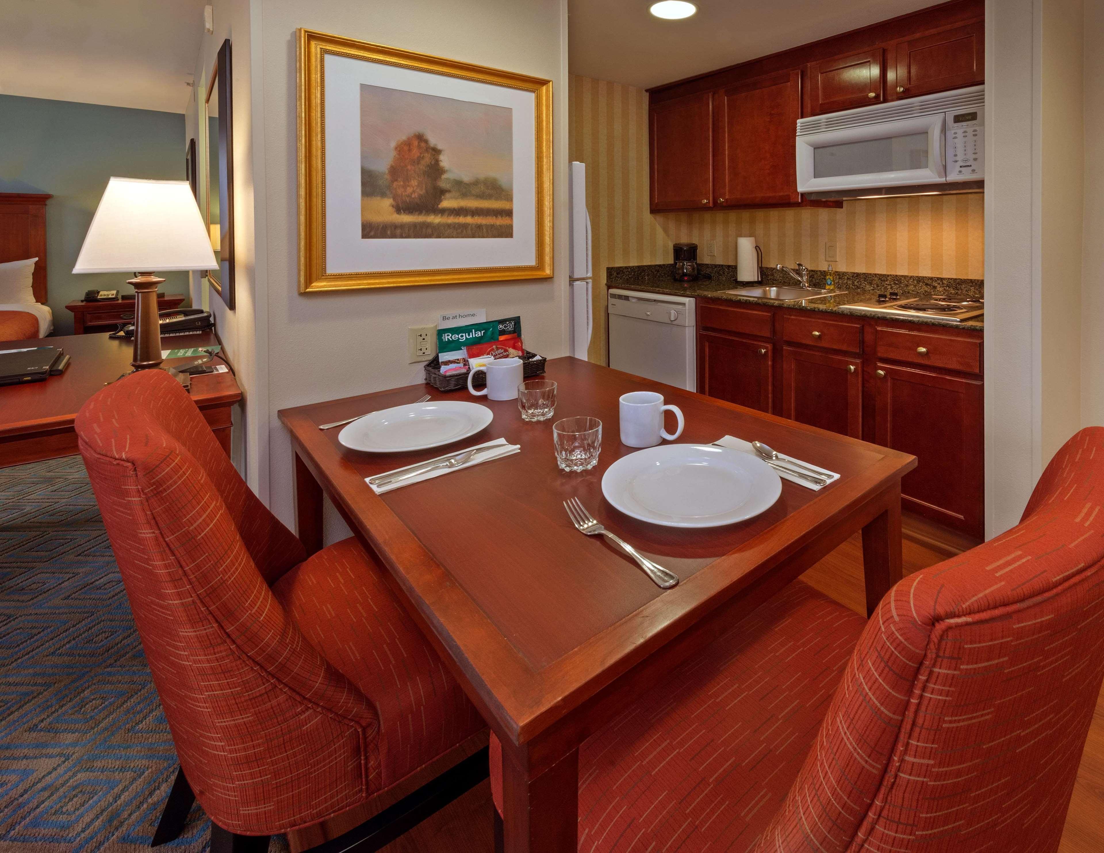 Homewood Suites By Hilton Knoxville West At Turkey Creek Bilik gambar
